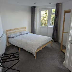 Flat With Great Transport Links , Welling United Kingdom