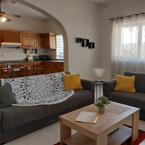 Nr41 - Close To Village Centre, Promenade, Shops & Restaurants , Marsaxlokk Malta